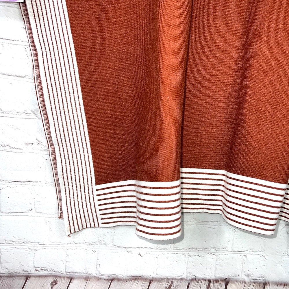 🚫SOLD! NWT🤩🎁 |•CHICWISH•| Pretty Poncho Sweater - Picture 7 of 14